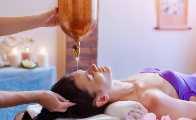 用吹风机吹头发好还是自然干好 自然风干和电吹干各自特点