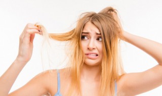 自然风干和电吹干各自特点 洗完头发自然风干和电吹干哪个比较好