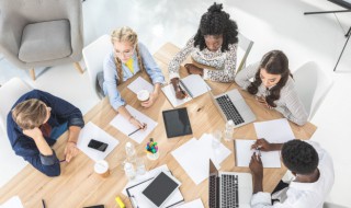 职场新人同事相处注意 职场新人同事相处需要注意什么