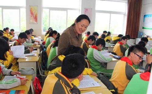 班级吵闹怎么管理建议