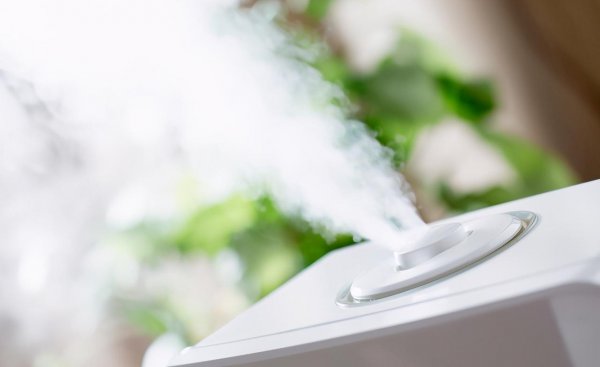 加湿器放在卧室什么位置效果好