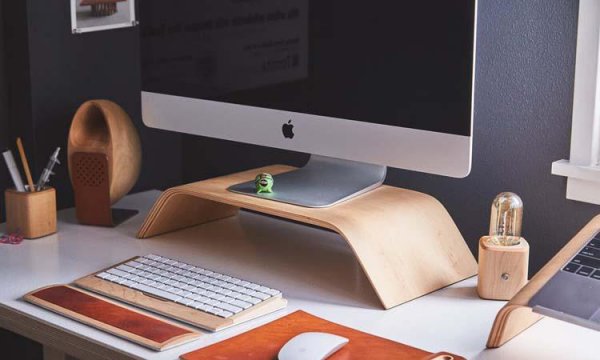 老板坐车坐哪个位置后排