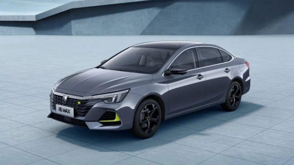 初次买车买轿车还是suv