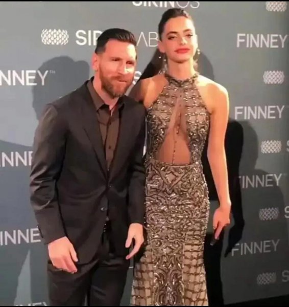 为什么很少足坛名宿喜欢c罗