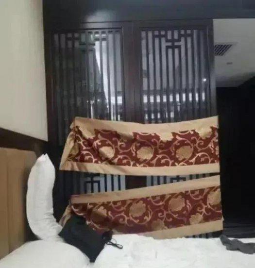 为什么酒店的浴室玻璃是透明或半透明的