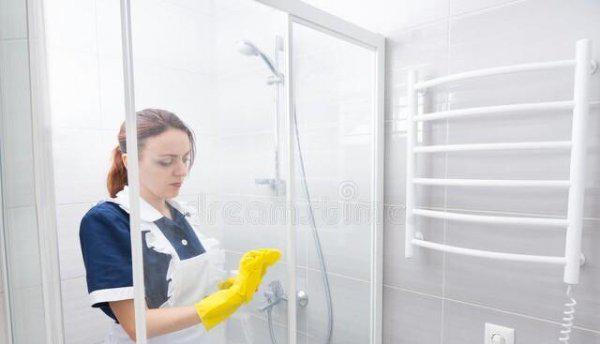 为什么酒店的浴室玻璃是透明或半透明的