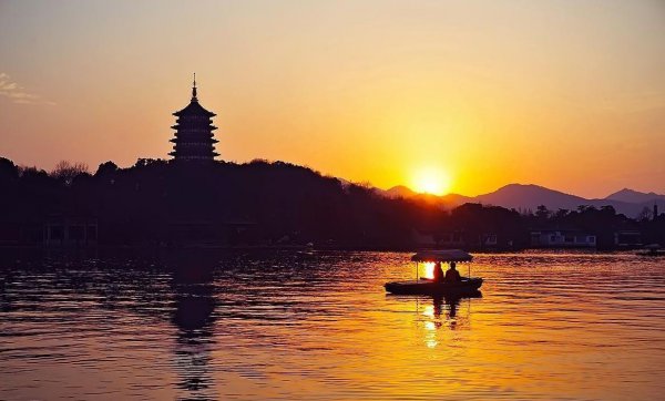 杭州有什么山的风景比较出名