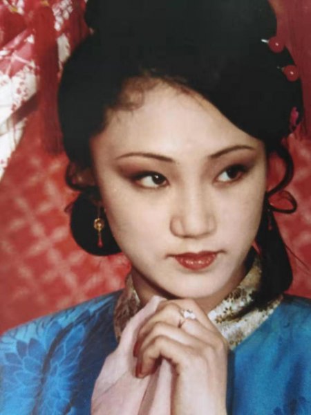 红楼梦迎春是谁的女儿