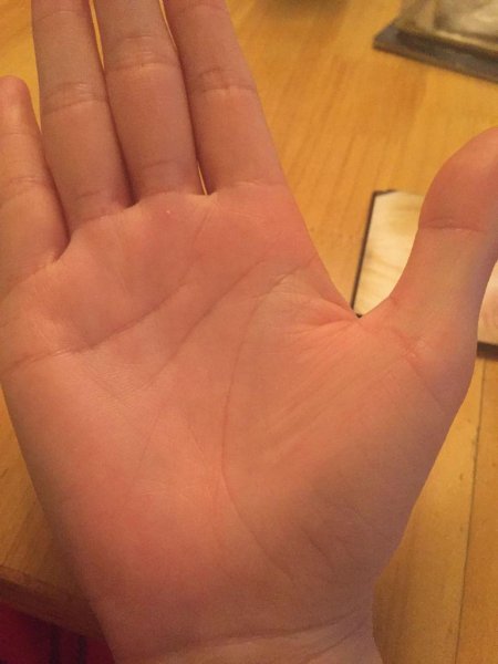 女人有川字纹是什么命