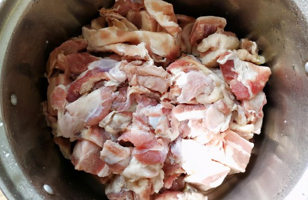 牛肉包子需要蒸多长时间才能熟