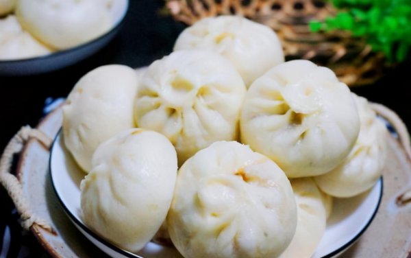 牛肉包子需要蒸多长时间才能熟