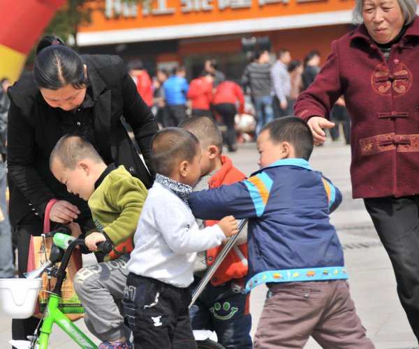 3岁孩子脾气暴躁易怒怎么办