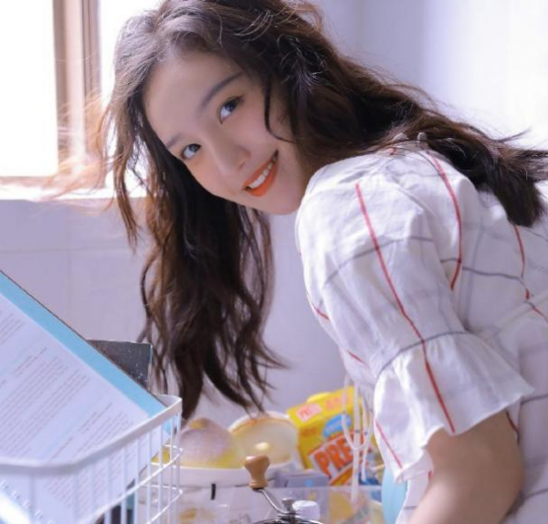 大闹高铁站的女演员是谁