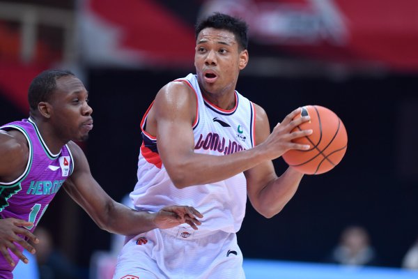 祝铭震是混血吗