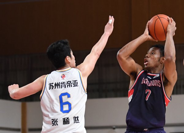 祝铭震是混血吗