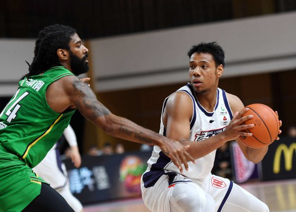 祝铭震是混血吗