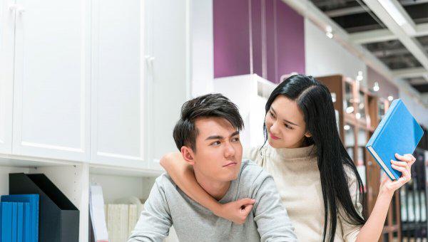 男生躲着女生的原因