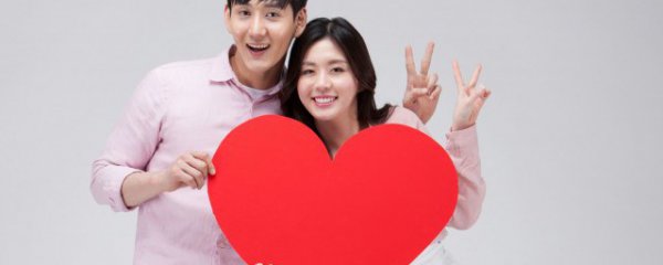 送情侣杯子上刻什么字好