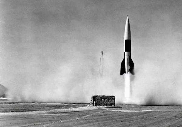 酒泉卫星发射中心在哪个省份