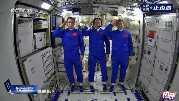 酒泉卫星发射中心在哪个省份