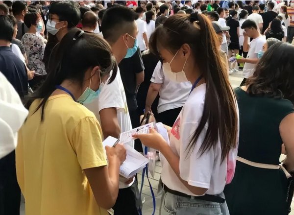 服从调剂好还是不服从调剂好