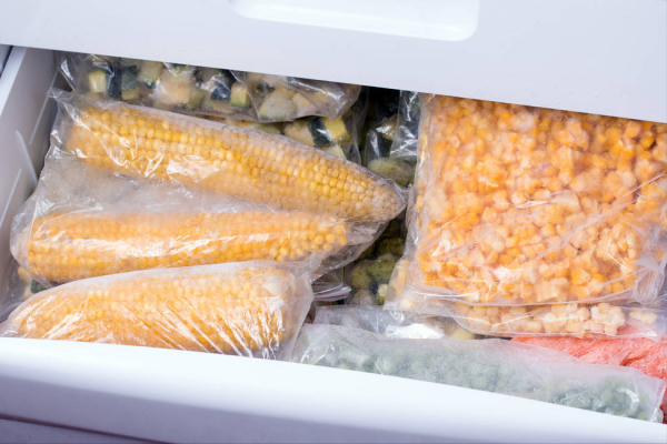 鲜玉米直接冷冻还是煮熟冷冻