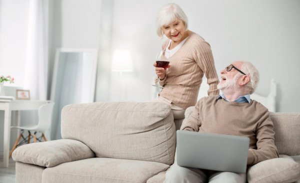 老夫少妻的婚姻谁吃亏