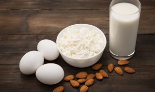 蒸米饭里放什么食材 蒸米饭放什么东西好吃