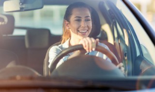 小车里面挂什么物件好看 车上挂什么挂件最好