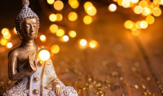 大佛摆件旁边摆什么 大佛摆件可以放什么