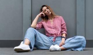 胖人怎么穿搭衣服好看 胖人穿搭显瘦技巧