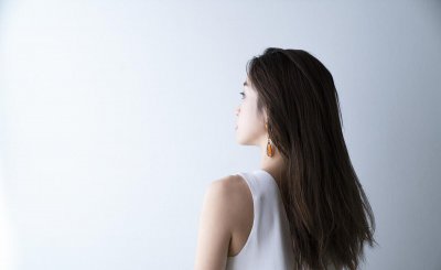 染发膏沾到皮肤上怎么去除 怎样洗掉皮肤上的染发剂