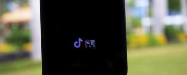 抖音瘦脸功能在哪