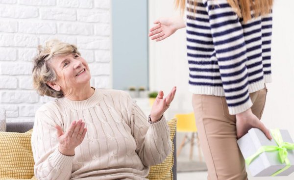 女生去男生家里带什么东西