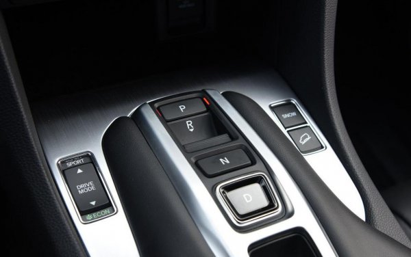 冠道和别克昂科旗哪个实用