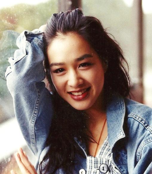 钟丽缇资产有多少钱