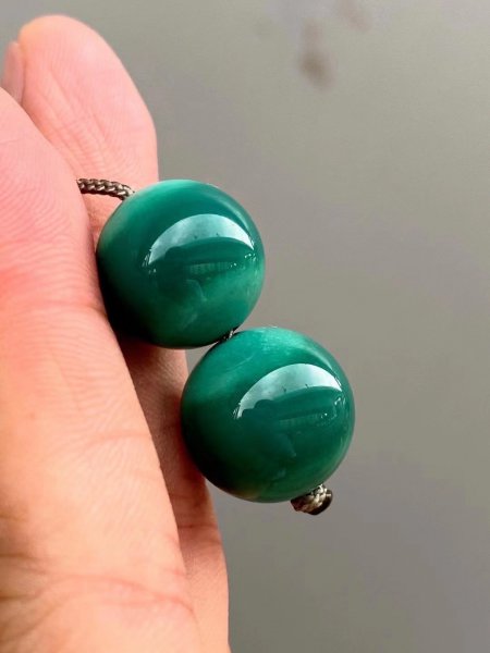 绿松石为什么带铁线的便宜