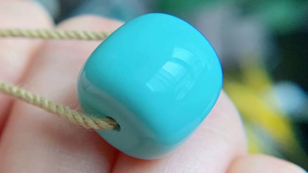 绿松石为什么带铁线的便宜