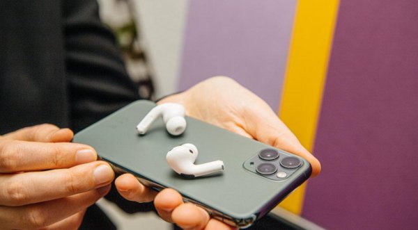 airpods声音突然变小怎么回事