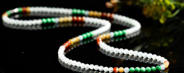 属鸡的佩戴什么比较好