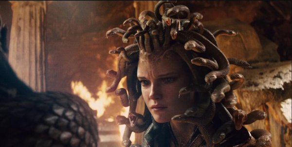 希腊神话珀尔修斯是什么神