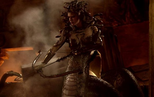 希腊神话珀尔修斯是什么神