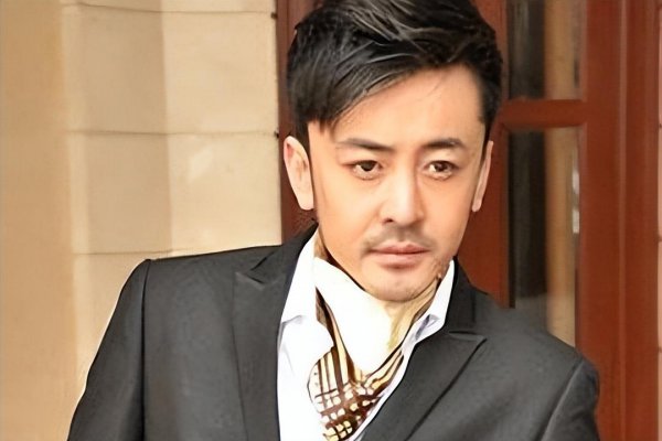 春日迟迟再出发李雅男蒋菲菲