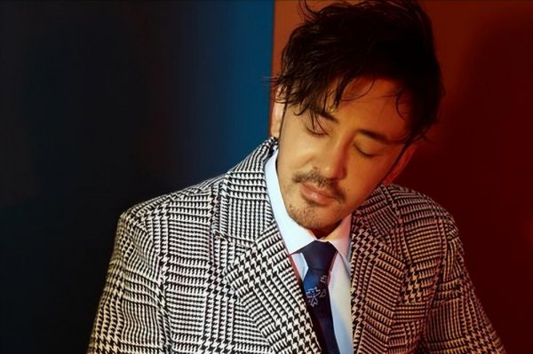 春日迟迟再出发李雅男蒋菲菲