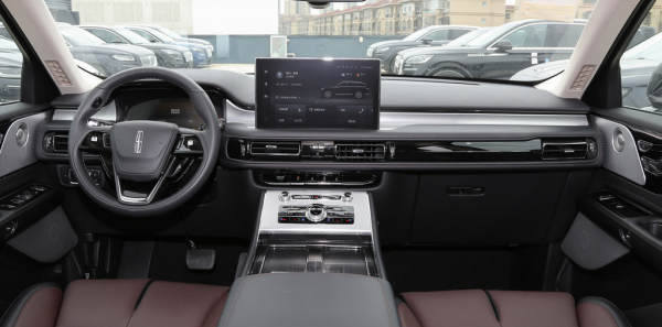 国内二线豪华汽车品牌