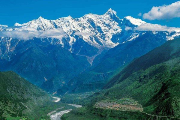 雅鲁藏布大峡谷介绍