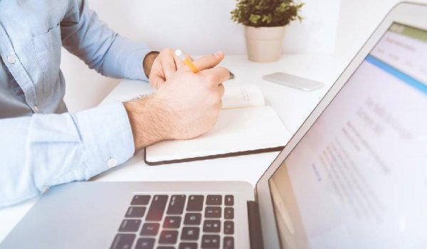 40岁没学历从零开始学什么好