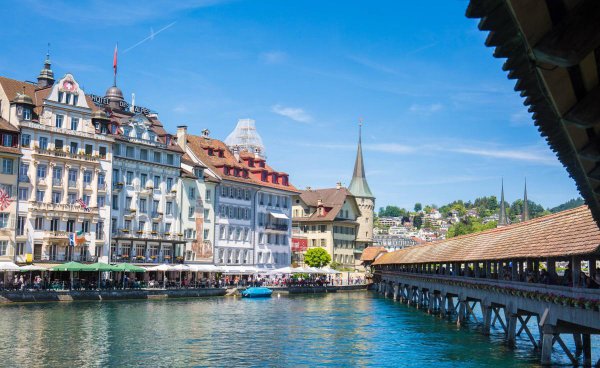 卢塞恩是哪个国家的城市名称