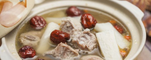 清炖骨头放什么材料好吃