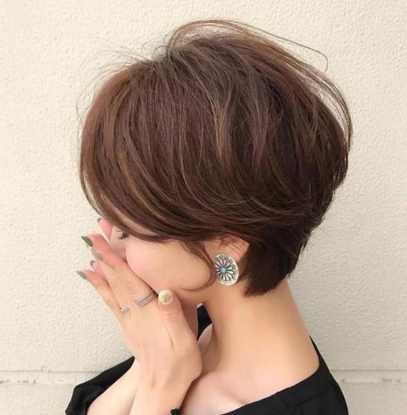 中老年发型女短发